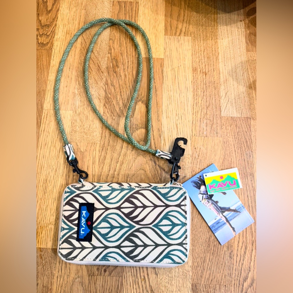KAVU crossbody canvas wallet